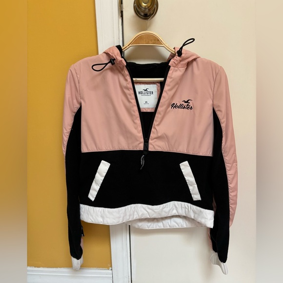 Hollister Tops - HOLLISTER XS pink/black/white Windbreaker 1/4 Zip Fleece Lined Hoodie